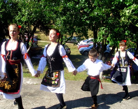 Donja bela reka 3 PREVODSKI POTOK, PETROVDAN, BELA REKA…