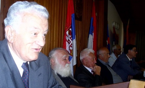 Miodrag Zecevic ZAKONI KOJI SE RUGAJU SRPSKOJ ISTORIJI
