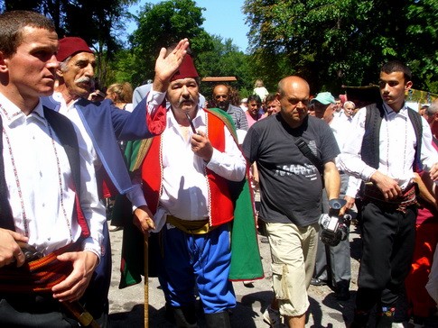 Knjaz 2 NAROD KLICAO I KNEZU I KRALJU