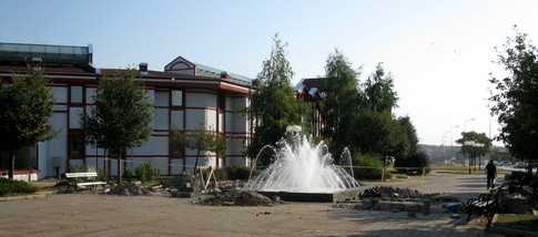 NOVA FONTANA ISPRED KAPIJE BORA FONTANA ISPRED „KAPIJE BORA“
