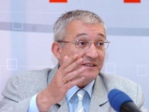ZORAN OSTOJIĆ, POSLANIK: HOĆE LI SE STATI NA PUT SAMOVOLJI BLAGOJA SPASKOVSKOG?
