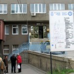 GENERALNI DIREKTOR RTB “BOR”, “NEZADOVOLJAN GREJANJEM”, UPAO, PRAĆEN SVITOM, U PROSTORIJE ZDRAVSTVENOG CENTRA 