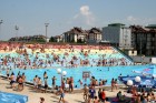 Pola Bora noćas nije spavalo zbog prejake tehno muzike Pola Bora noćas nije spavalo zbog prejake tehno muzike