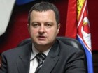 Dačić: Policija traga za osobom koja je plašila vozače na putu preko Nikoličeva Dačić: Policija traga za osobom koja je plašila vozače na putu preko Nikoličeva