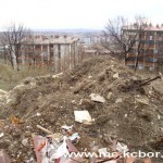 STAJNJAK IZ ZOO-VRTA - DEPONIJA U STAMBENOM NASELJU