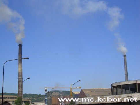 Dim u centru Bora, građani ne mogu da dišu! Dim u centru Bora, građani ne mogu da dišu!