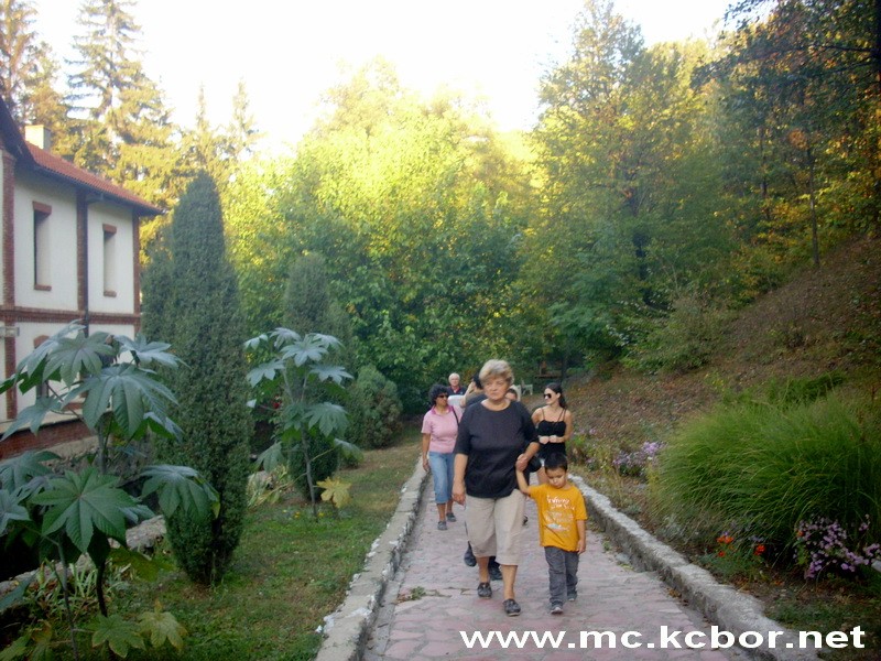 Banja i Lazareva pećina, u ranu jesen