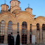 Visoki zvaničnici Srbije na liturgiji u Visokim Dečanima