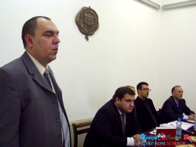 Radio na podizanju svoga kraja