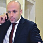 Lazin šef kabineta odustao od RTB!