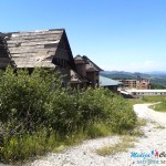 Ruglo na Crnom vrhu:„Hajatov“ grad – pojeli politički „skakavci“! Ruglo na Crnom vrhu:„Hajatov“ grad – pojeli politički „skakavci“!