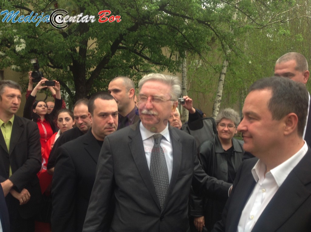 SPS-JS-Zeleni u Zaječaru (VIDEO) SPS-JS-Zeleni u Zaječaru (VIDEO)