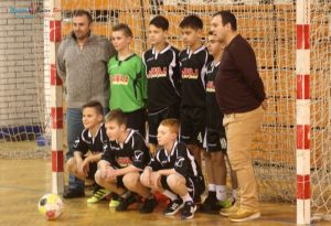 Završen novogodišnji turnir u malom fudbalu - "Pelivan" najbolja seniorska ekipa