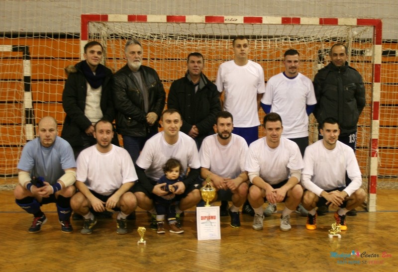 Završen novogodišnji turnir u malom fudbalu - "Pelivan" najbolja seniorska ekipa