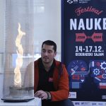 11. FESTIVAL NAUKE – JEDAN NA JEDAN SA CELIM SVETOM 11. FESTIVAL NAUKE – JEDAN NA JEDAN SA CELIM SVETOM