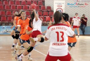 Rukomet : Prvenstvo Srbije Ž-14 prvi takmičarski dan Rukomet : Prvenstvo Srbije Ž-14 prvi takmičarski dan