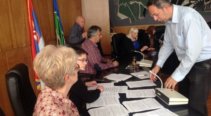 19 Ugovora poljoprivrednicima