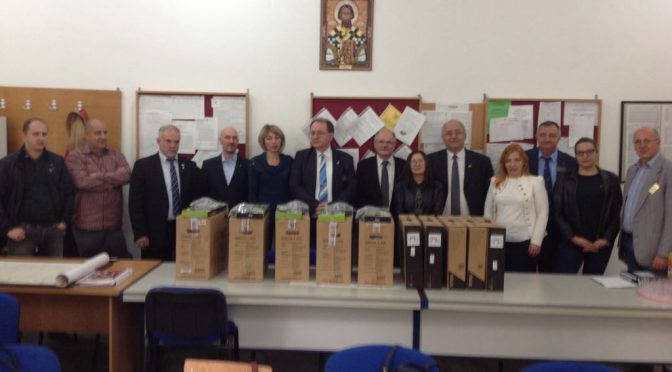 Rotary donacija osnovnim školama u Boru Rotary donacija osnovnim školama u Boru