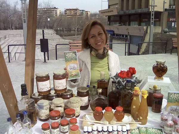 4. Osmomartovski bazar suvenira