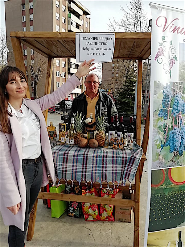 4. Osmomartovski bazar suvenira