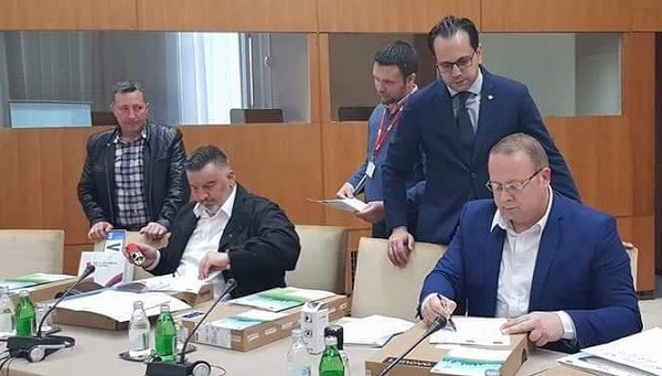Romi su ravnopravni građani Srbije