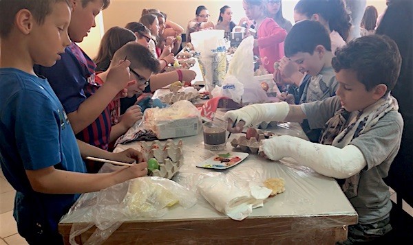 Video:12. Uskršnje farbanje jaja u MZ Napredak - Bor2