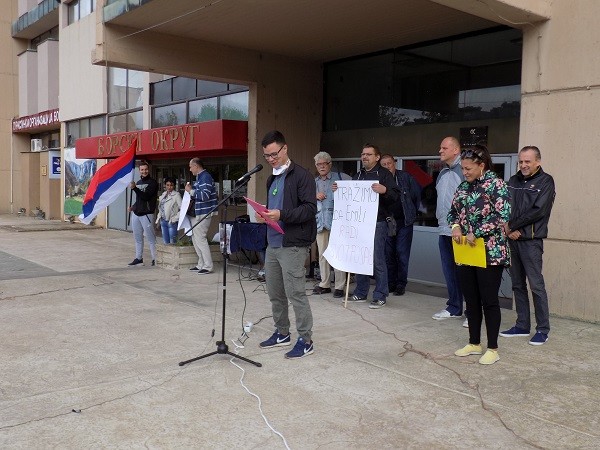 Bor na dan oslobodjenja: jedni slavili drugi protestvovali