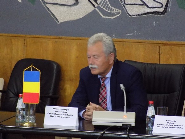 Bor na dan oslobodjenja: jedni slavili drugi protestvovali
