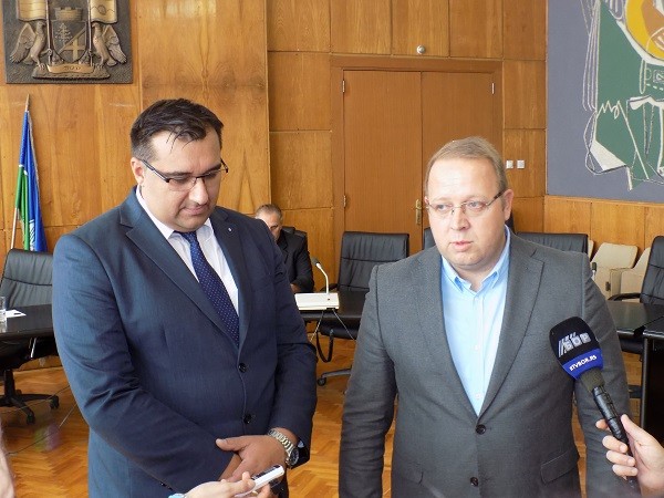 Članovi Nacionalnog saveta Vlaha sa Gradonačelnikom Bora