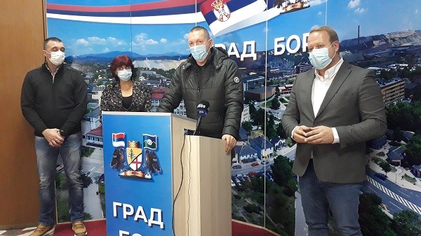 Škole na daljinu zbog bezbednosti učenika i zaposlenih