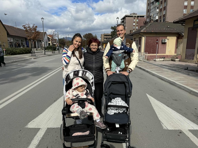 6. Porodična šetnja